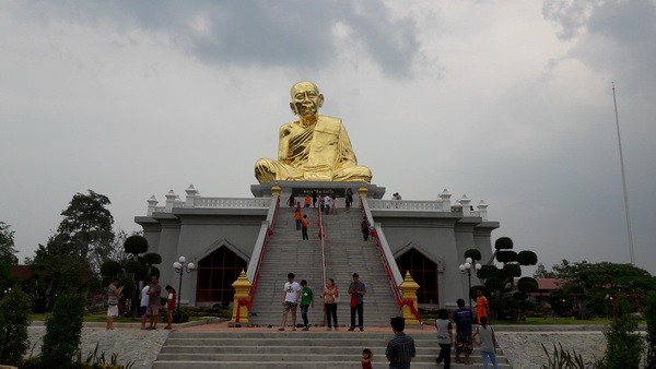 วัดละหารไร่(หลวงปู่ทิม)