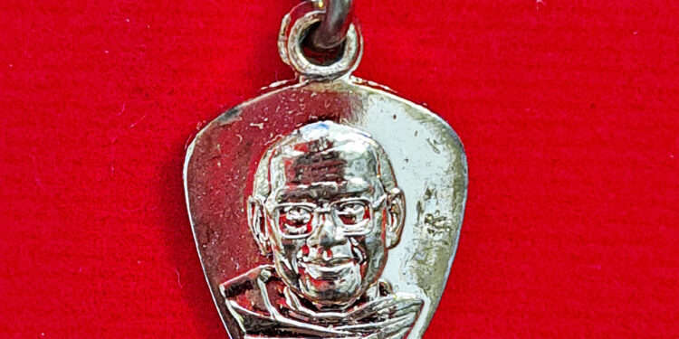 จี้หลวงพ่อวัดท่าซุง