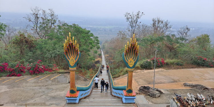 วัดพระบาทภูพานคำ